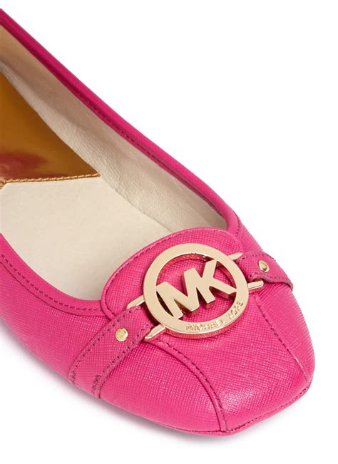 michael kors flats women.